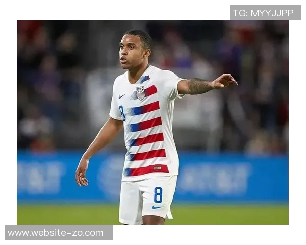 多特高层称17岁普拉特斯具多重位置能力是南美最具天赋球员之一