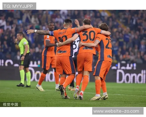 国米合练动态迪乌夫和达米安全程参与弗拉泰西继续单独训练